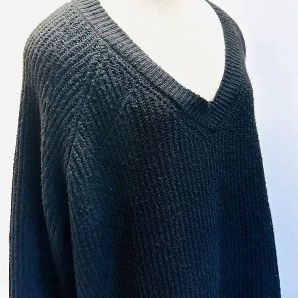 NWT SONOMA Women Long Sleeve V-Neck Pullover Oversized Black Sweater Plus Sz 2X - Picture 4 of 11